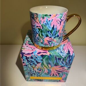Brand New Lilly Pulitzer High Tide Bringing Mermaid Back Ceramic Mug